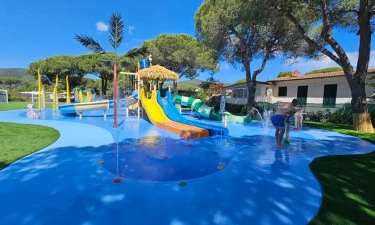 Camping Lacona Pineta