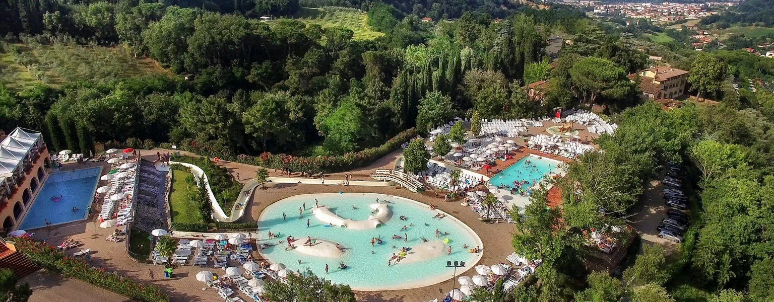 Camping hu Norcenni Girasole village