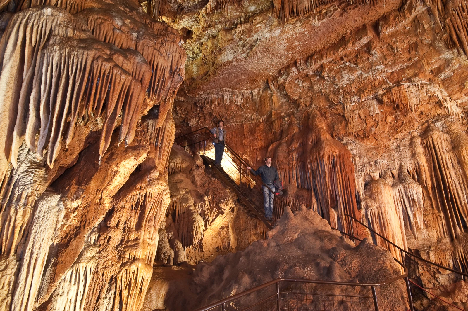 Baredine-Höhle
