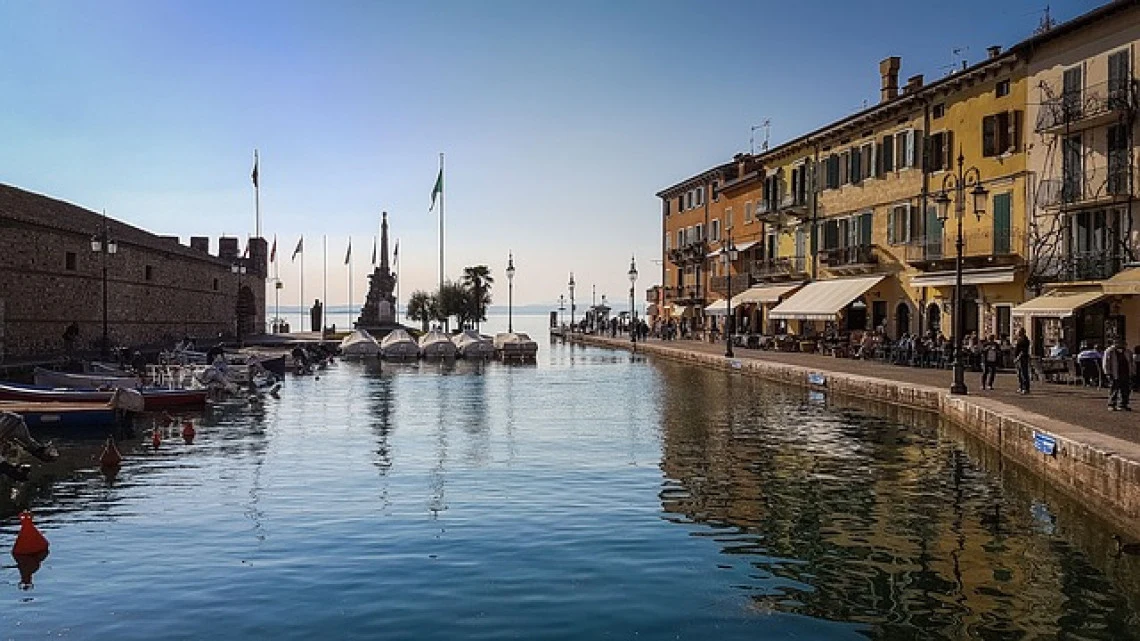Odkryj nasze kempingi w Lazise
